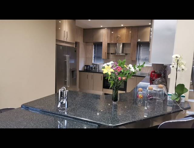 3 BEDROOM HOUSE FOR SALE IN CASHAN